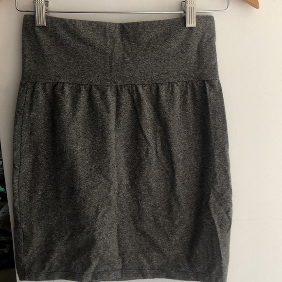 Grey talula skirt - Picture 3 of 3